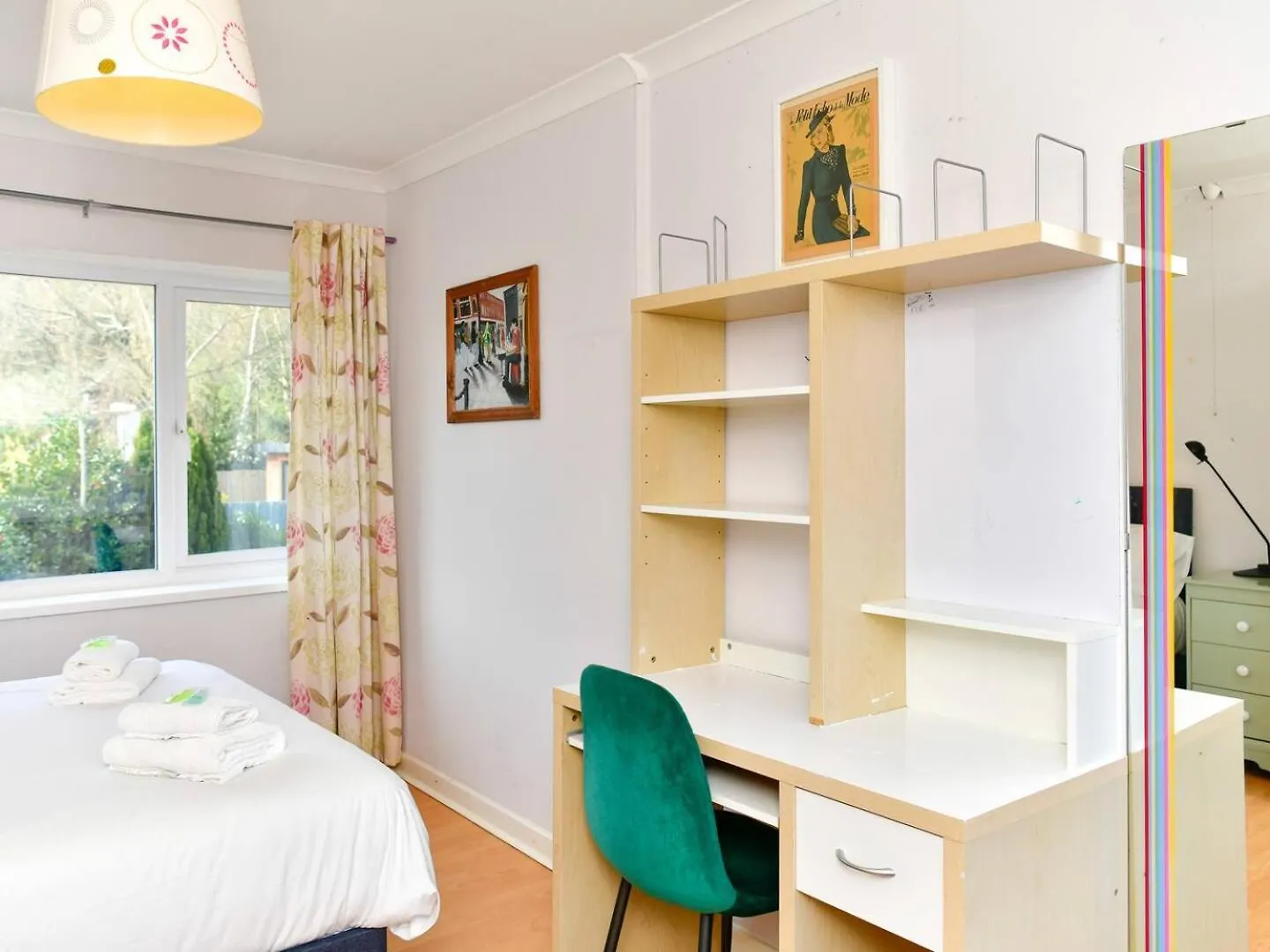 A Spacious 4 Bed Home With Castle Views Cardiff Holiday home