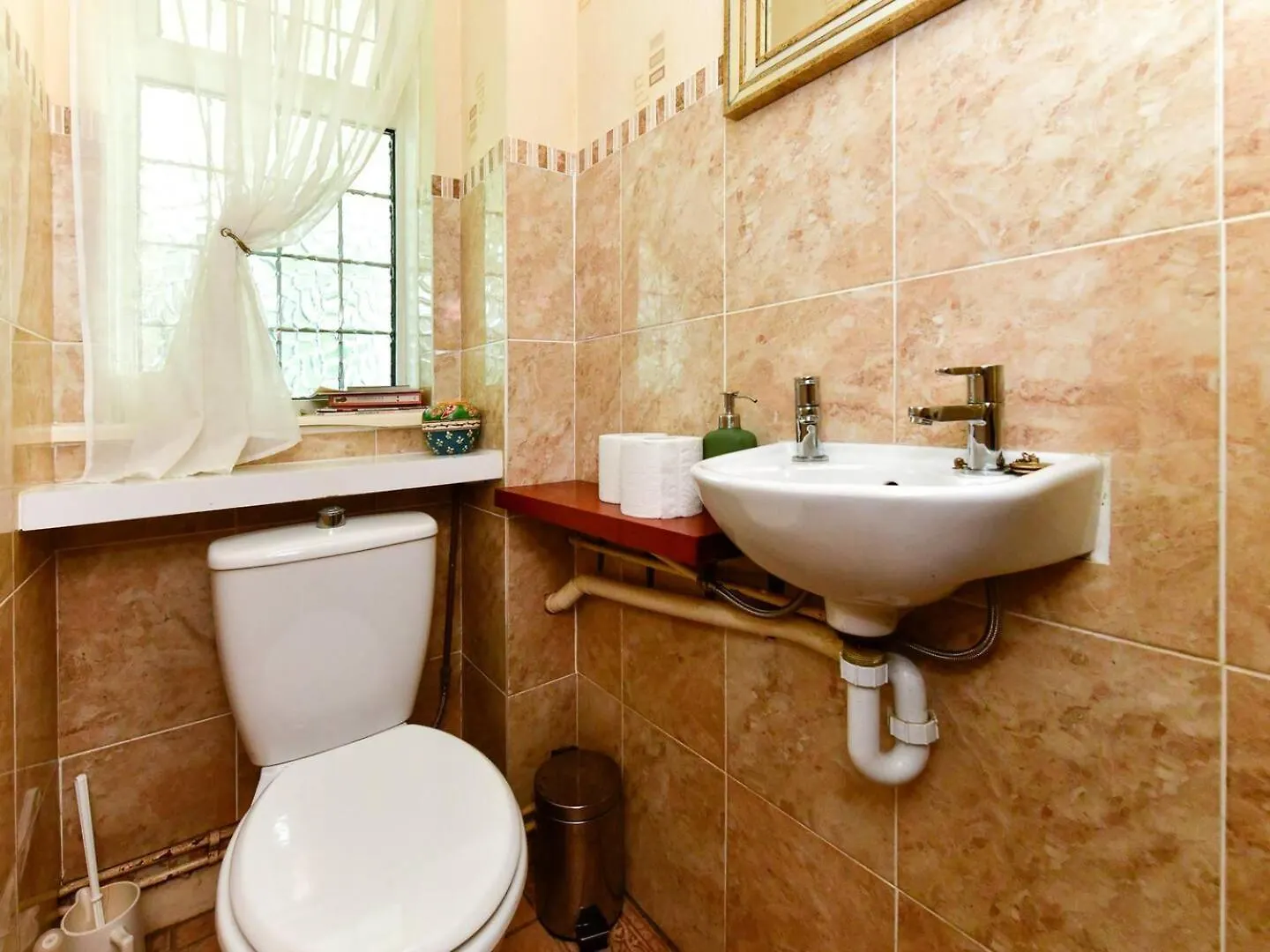 A Spacious 4 Bed Home With Castle Views Cardiff Prázdninový dům